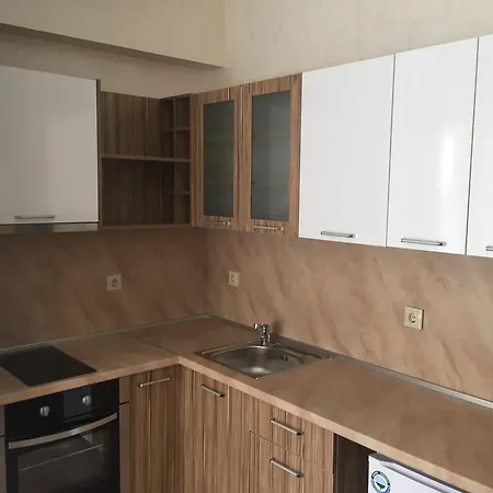 South Star Apartment *